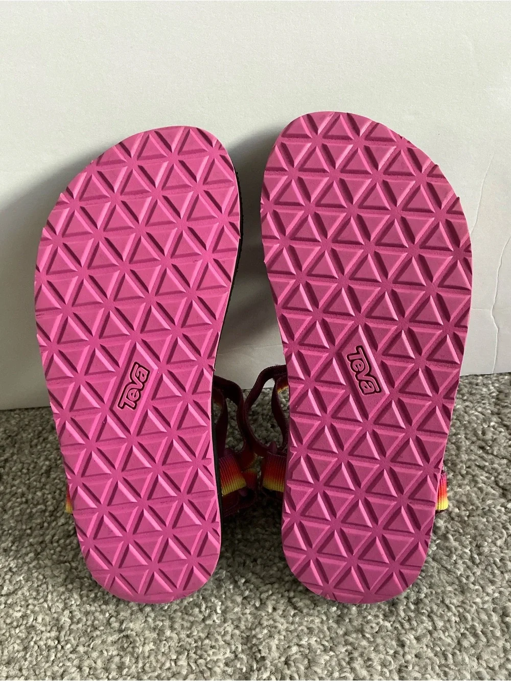 Teva Original Universal Rainbow Sandals - Size US 4 (Youth/Big Kid)